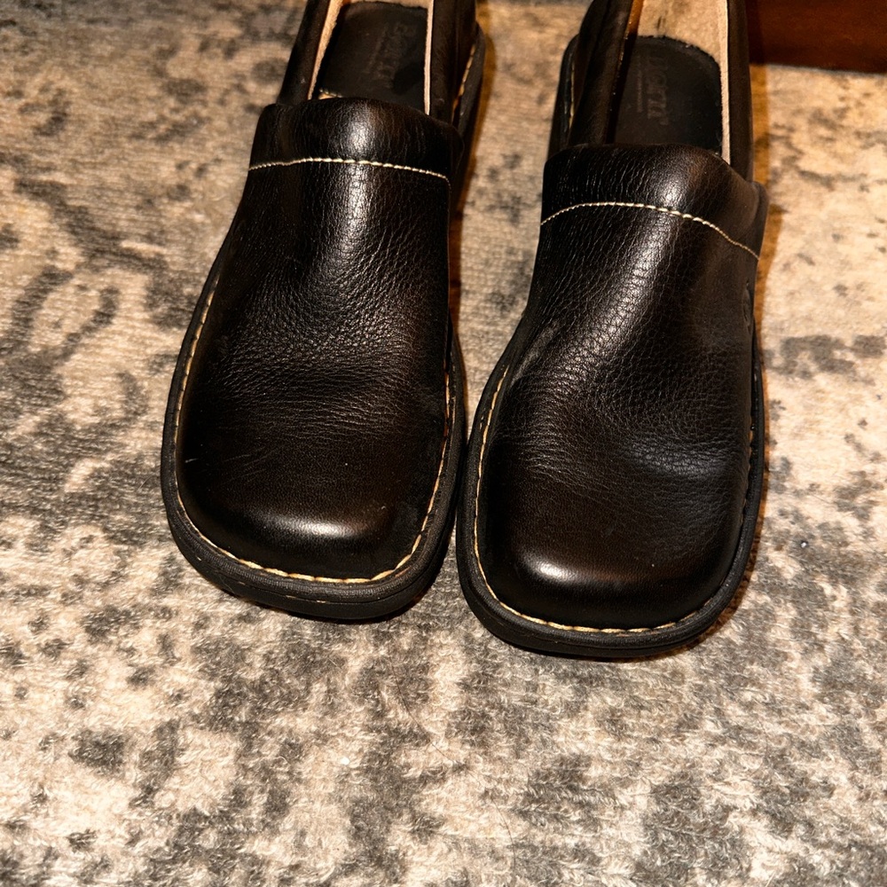 Womens Black Leather Loafers
